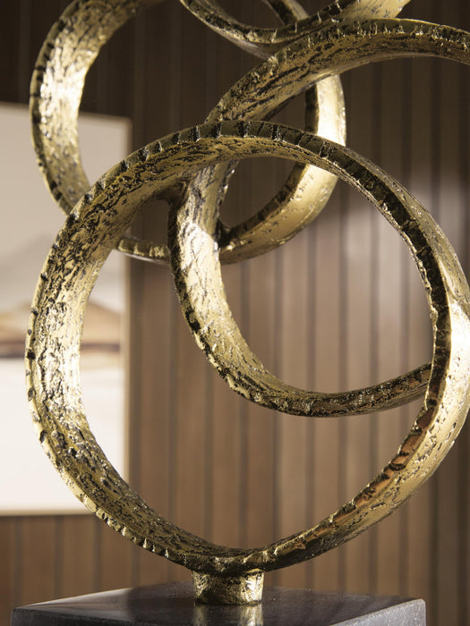 Wellcott Sculpture
