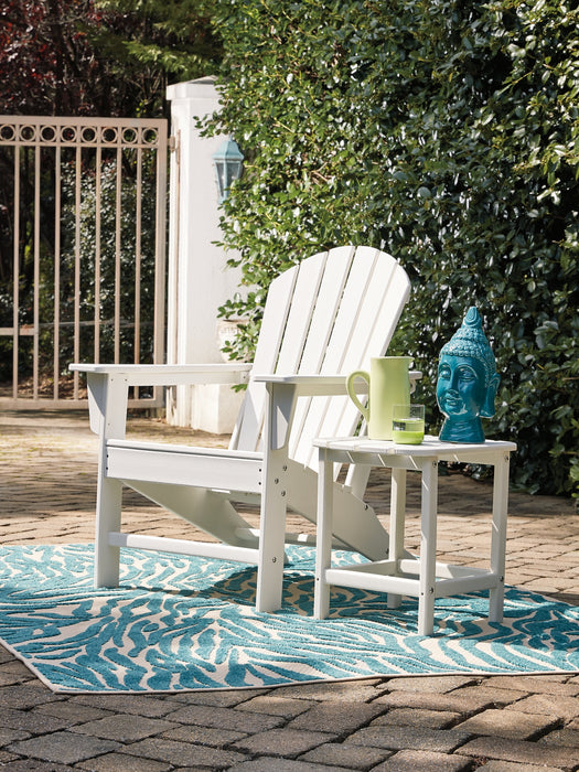 Sundown Treasure Outdoor Chair with End Table